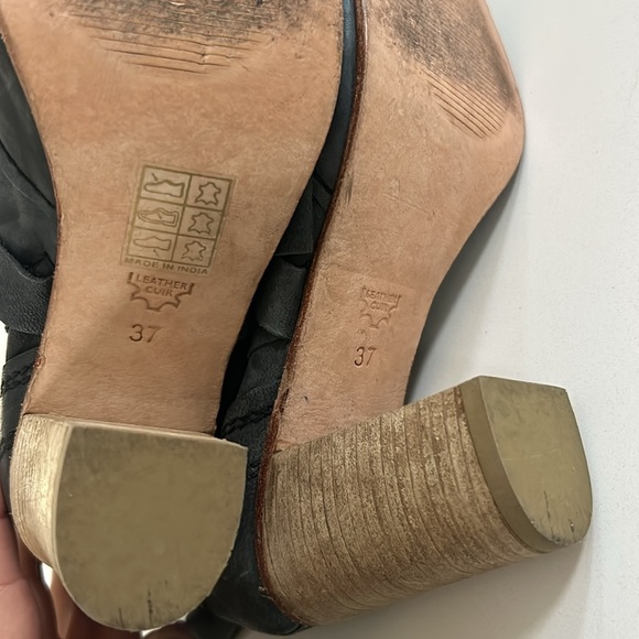 Free People Seven Wonders Wrap Tie Fringe Boho Ankle Heel Bootie size 37/7 - Picture 10 of 16